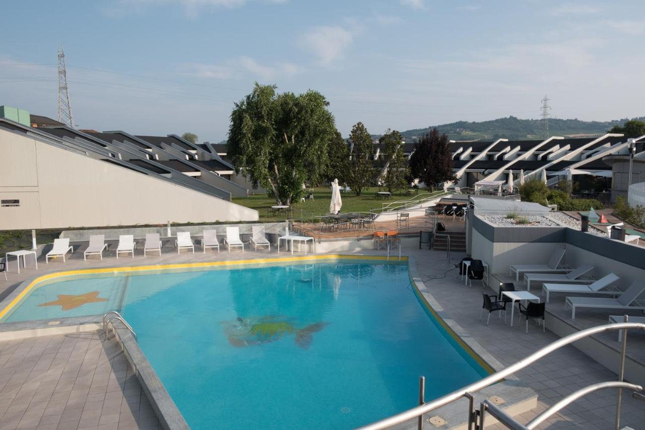 Alba Hotel ภายนอก รูปภาพ